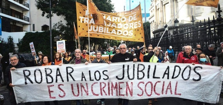 20250313112609_jubilados-jubiladas-pensionados-pensionadas-jubilaciones-ajuste-milei-hambre-pobreza-plenario-de-trabajadores-jubilados